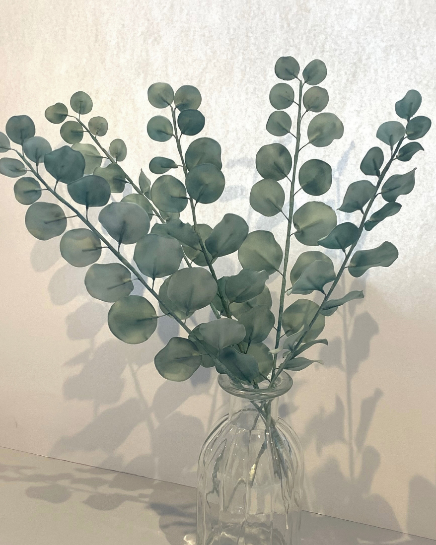 Sugar flower eucalyptus a perfect food safe alternative to real eucalyptus