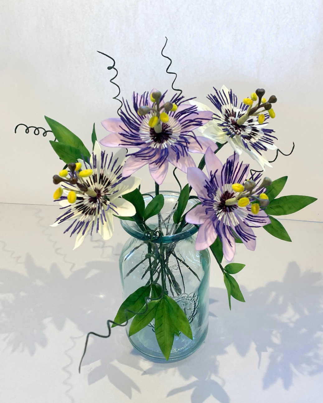 Passion flowers handmade in sugar. Sugar flower passion flowers